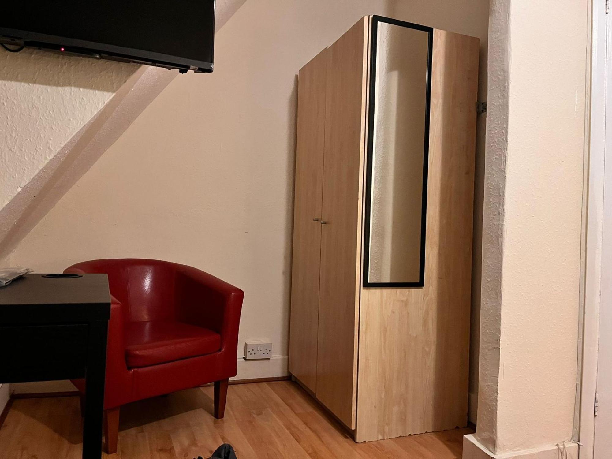 Eltham Stay Екстер'єр фото